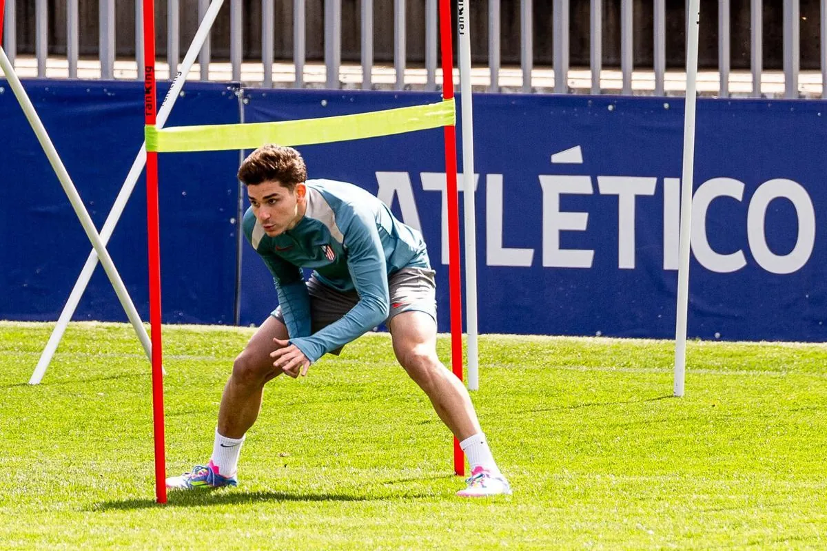Julián Alvarez, en el entrenamiento de este sábado
