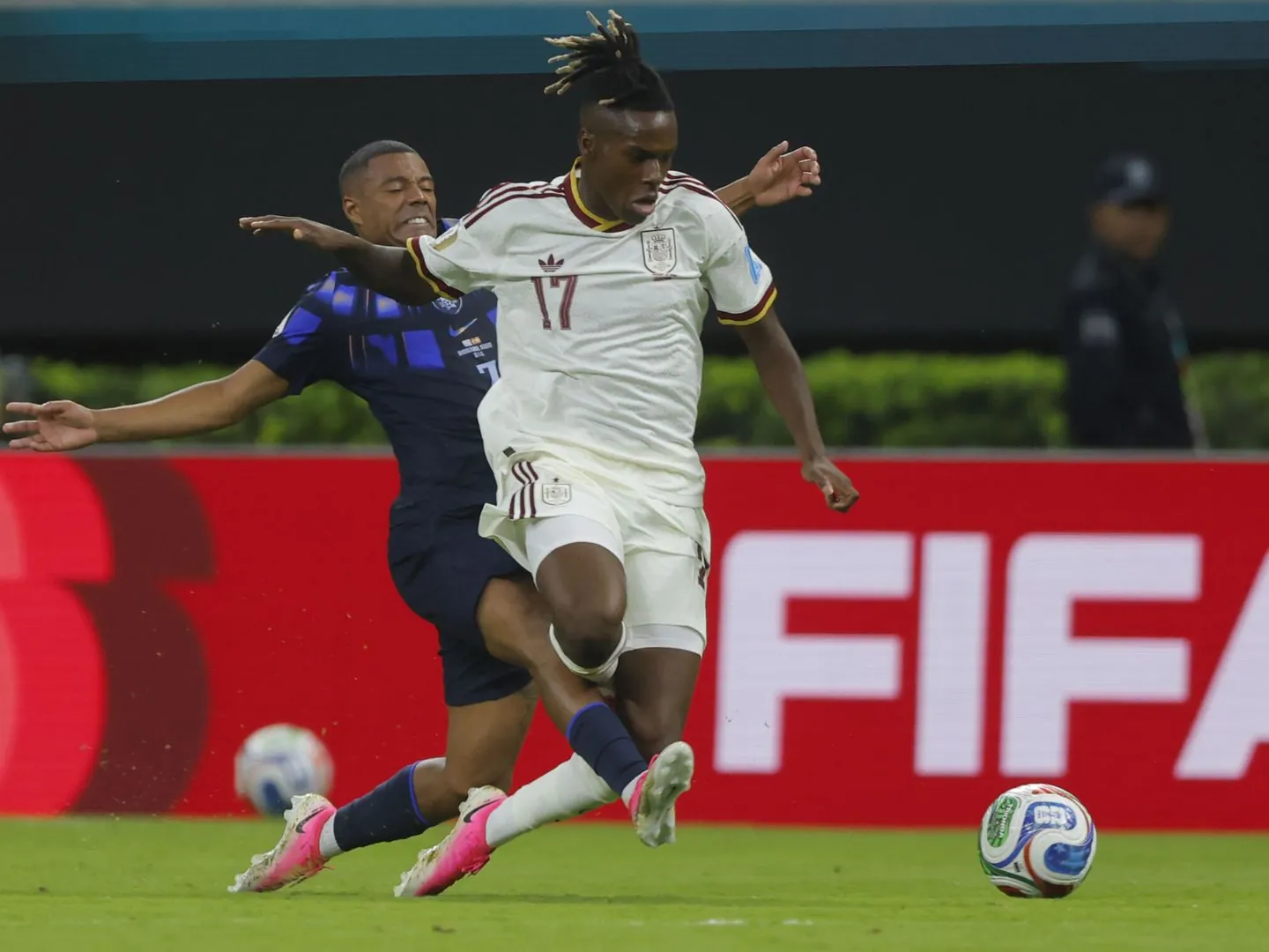 Foto: Nico Williams ha vuelto a lesionarse. (EFE/Francisco Guasco)