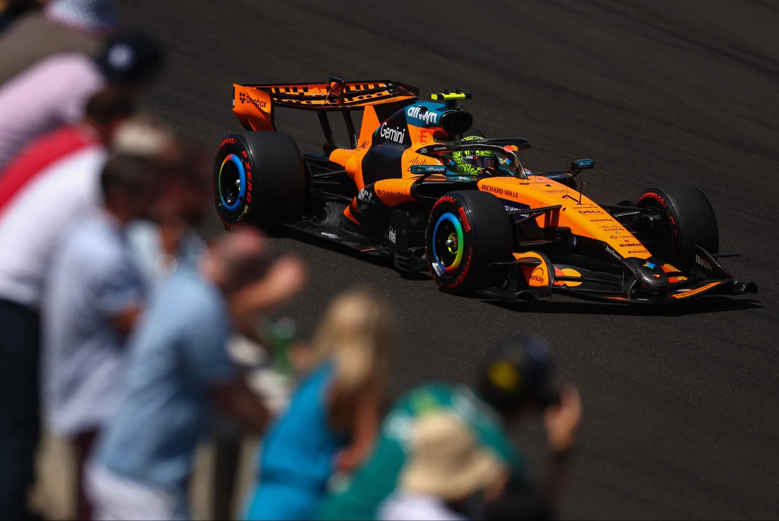 Hungría: Norris logra la pole, Alonso avanza a la Q2 y Sainz enfrenta dificultades
