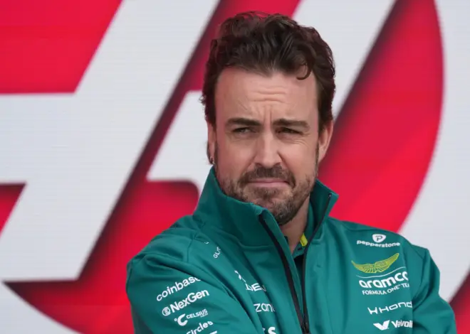 Fernando Alonso cumple 45 años sin definir su futuro en la Fórmula 1