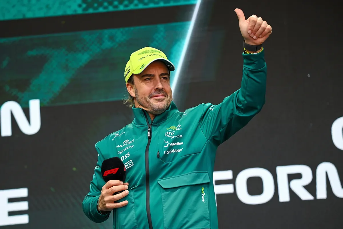 Alonso muestra mejoras con Aston Martin en Hungría, Ferrari domina los entrenamientos