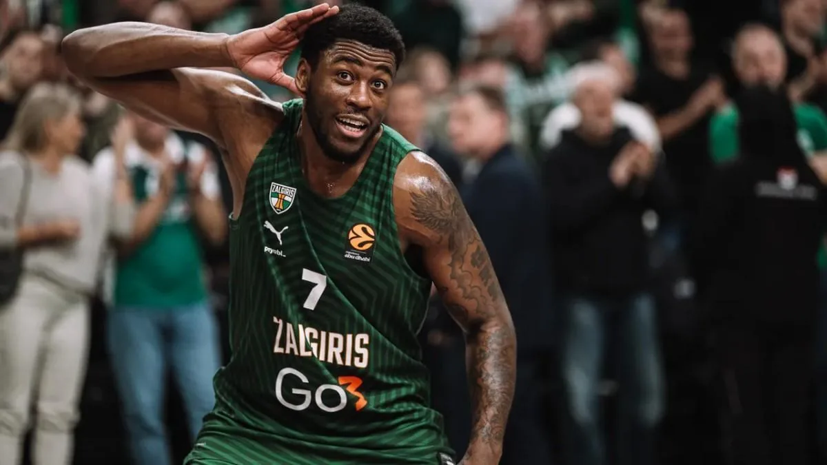 Barcelona enfrenta el riesgo de perder a Moses Wright