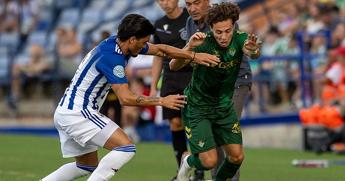 El Betis se lleva el Trofeo Colombino tras vencer al Recreativo de Huelva