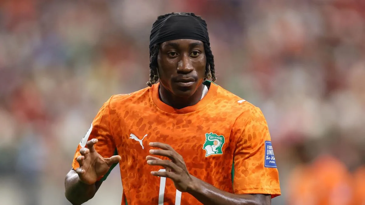 Madrid y PSG compiten por el fichaje de Yan Diomande